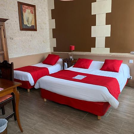 Logis Hotels Restaurant Le Relais Шенонсо Экстерьер фото