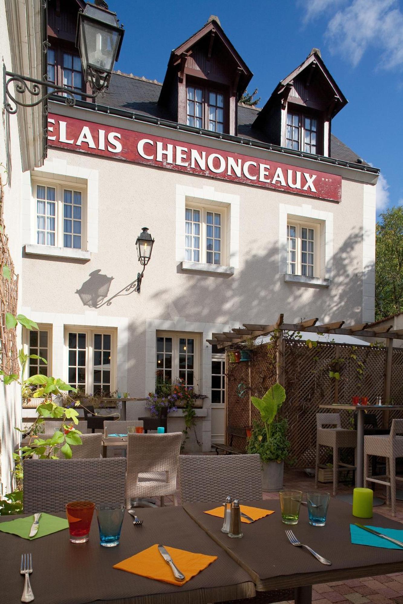 Logis Hotels Restaurant Le Relais Шенонсо Экстерьер фото