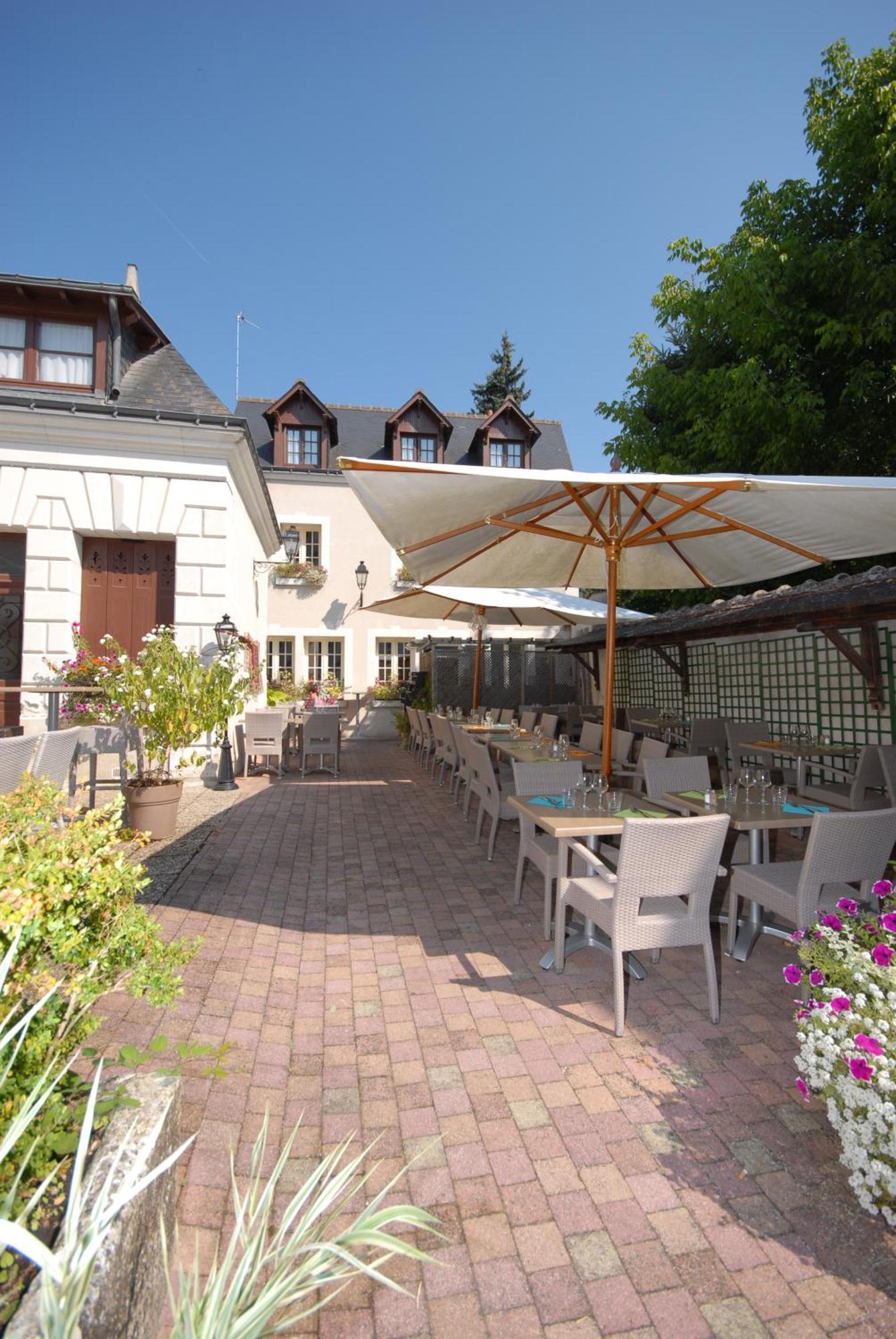 Logis Hotels Restaurant Le Relais Шенонсо Экстерьер фото