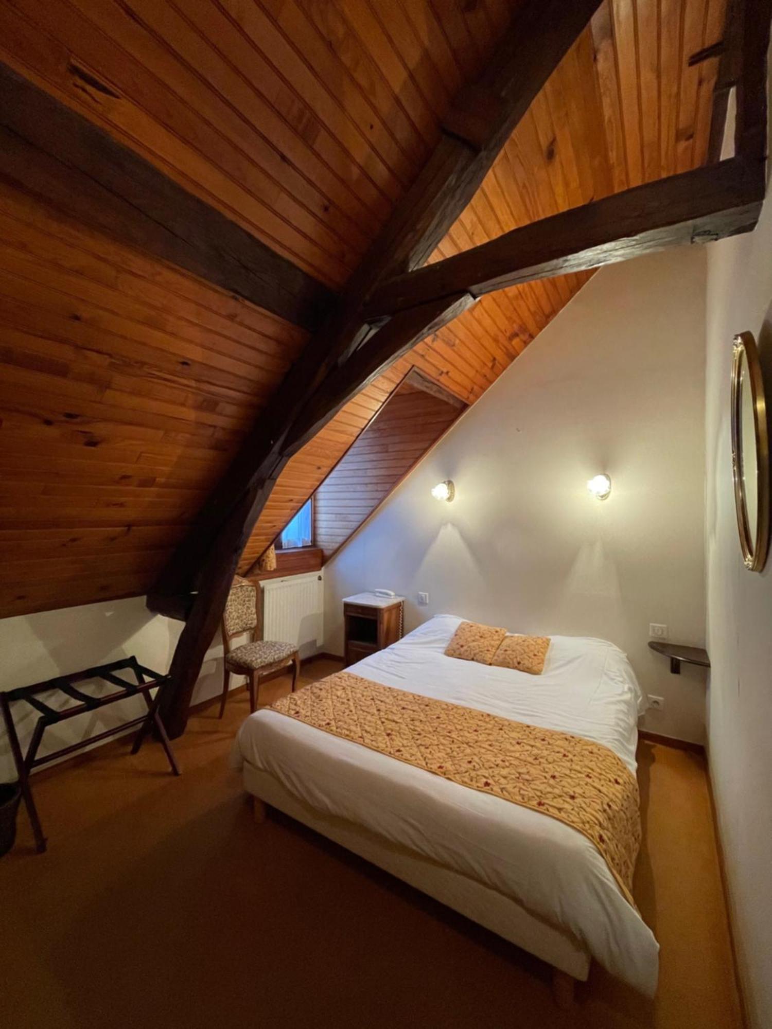 Logis Hotels Restaurant Le Relais Шенонсо Экстерьер фото