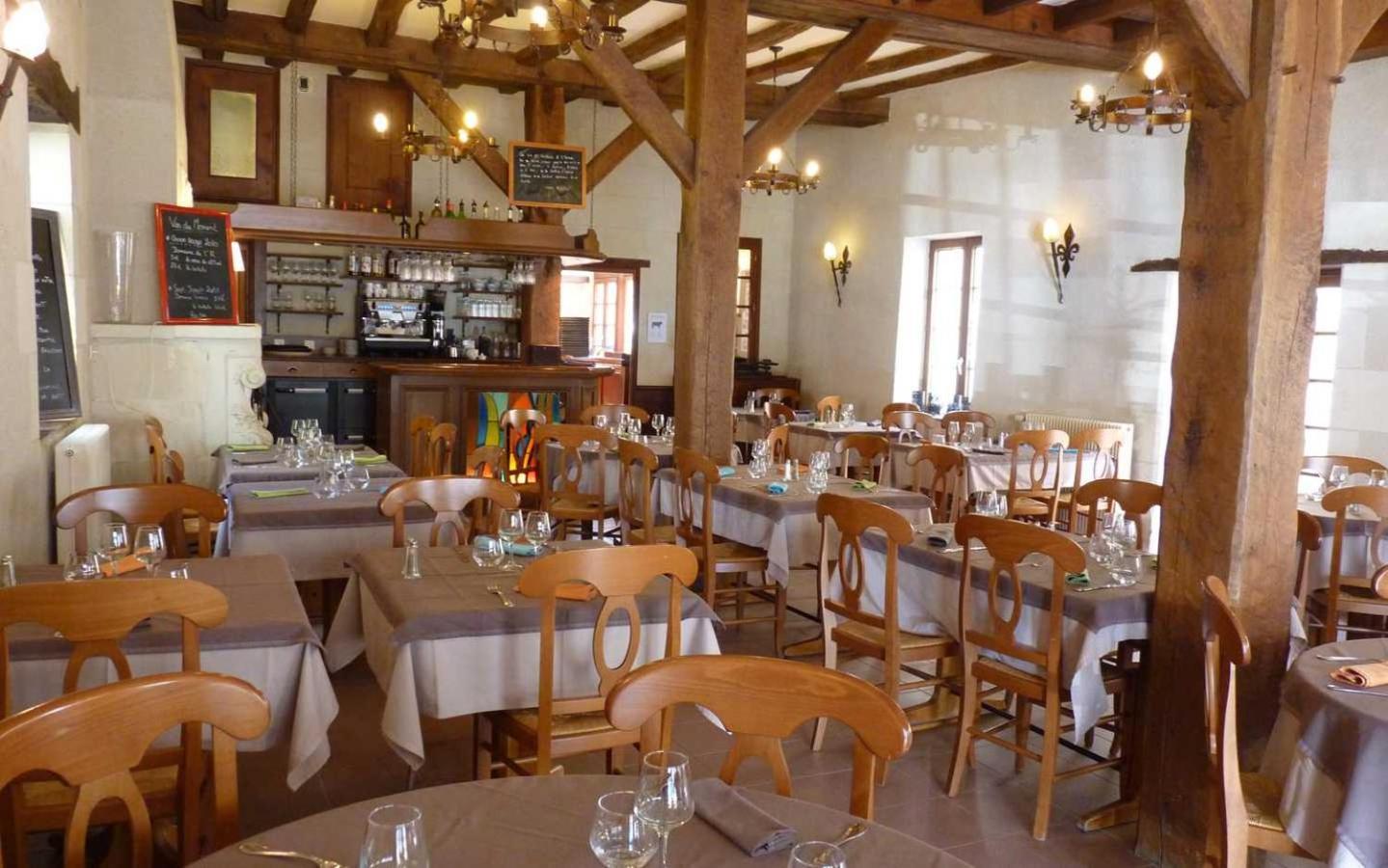 Logis Hotels Restaurant Le Relais Шенонсо Экстерьер фото