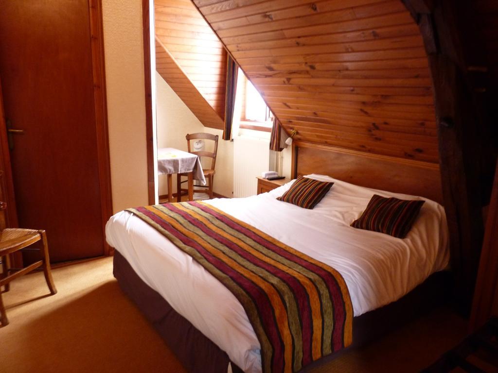 Logis Hotels Restaurant Le Relais Шенонсо Экстерьер фото