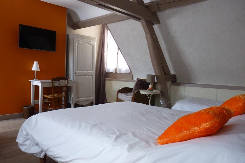 Logis Hotels Restaurant Le Relais Шенонсо Экстерьер фото