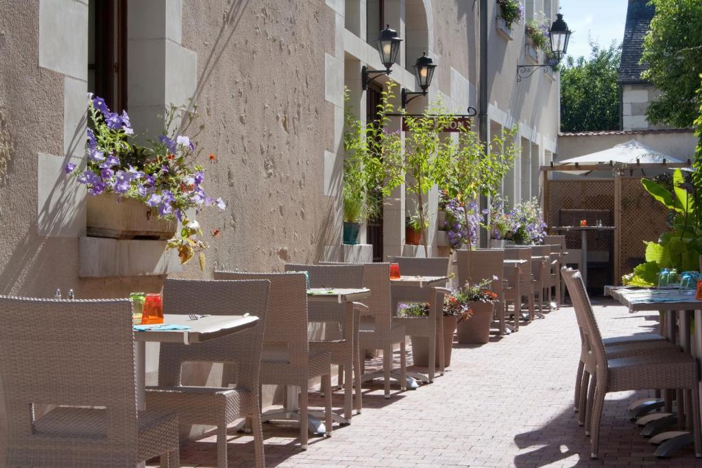 Logis Hotels Restaurant Le Relais Шенонсо Экстерьер фото
